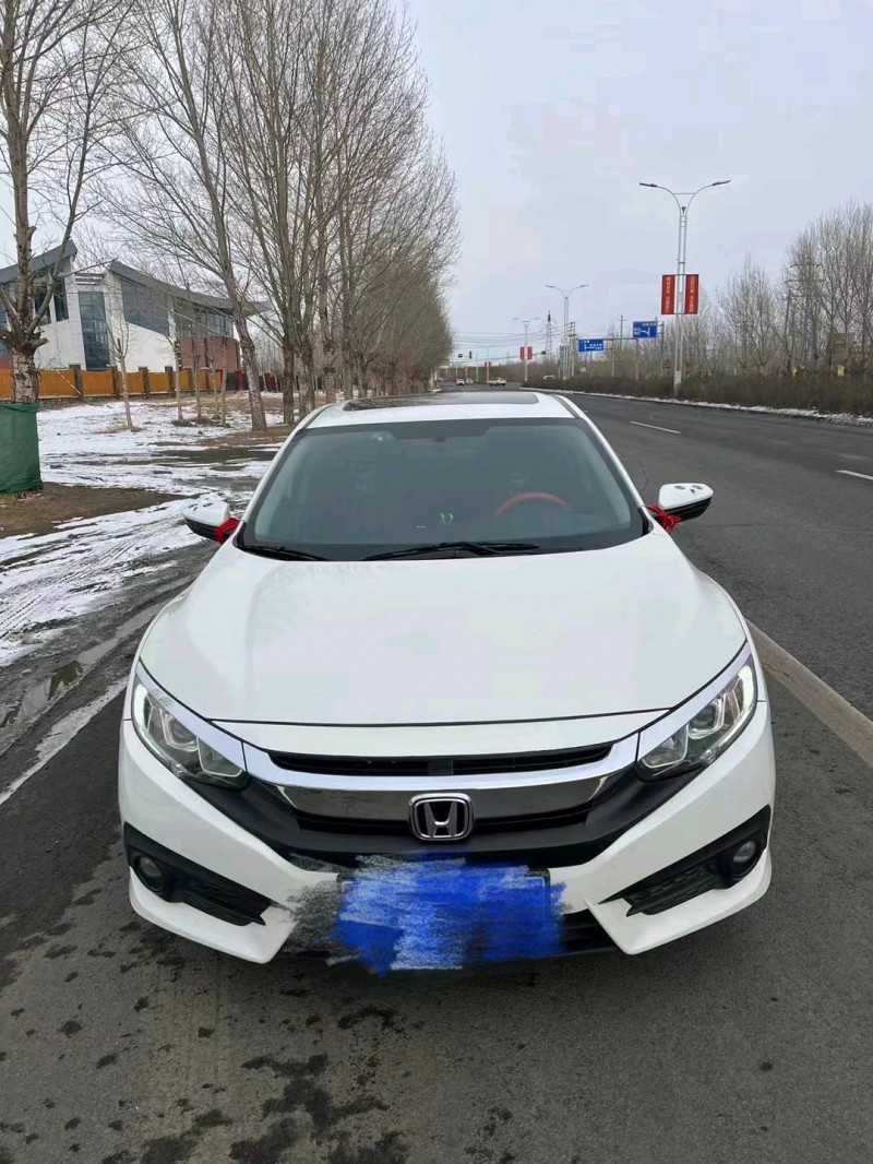 邢台18年本田思域1