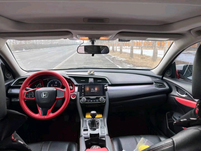 邢台18年本田思域6