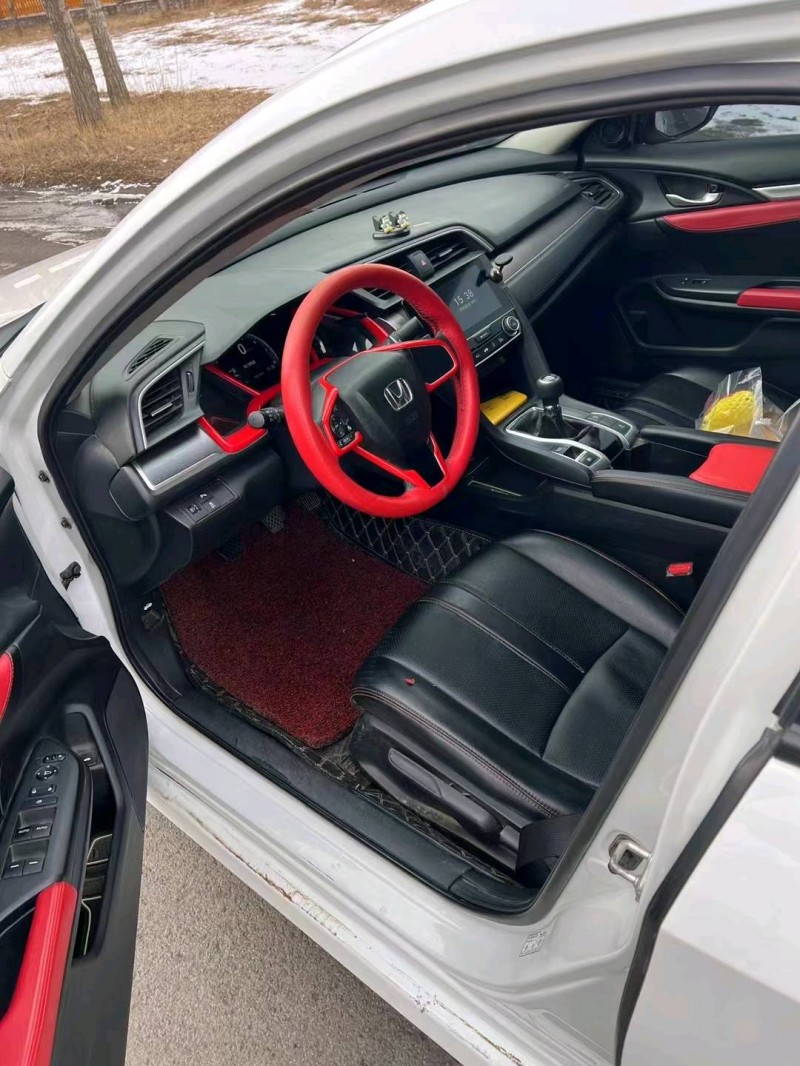 邢台18年本田思域8