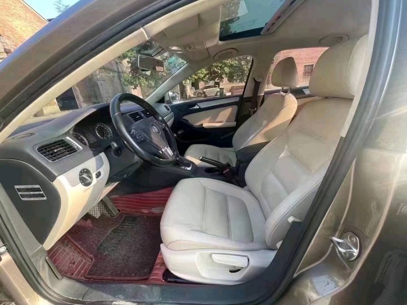 邯郸14年大众速腾7