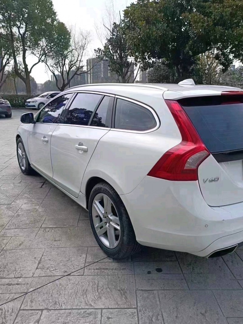 常州14年沃爾沃V607