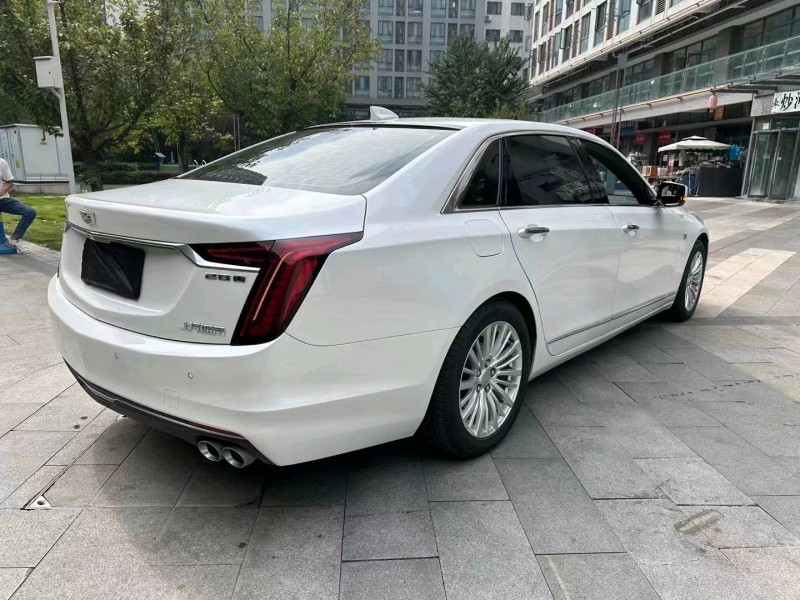 重庆21年凯迪拉克CT68
