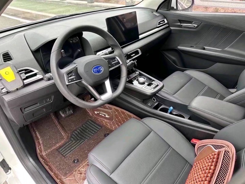 枣庄23年比亚迪E36