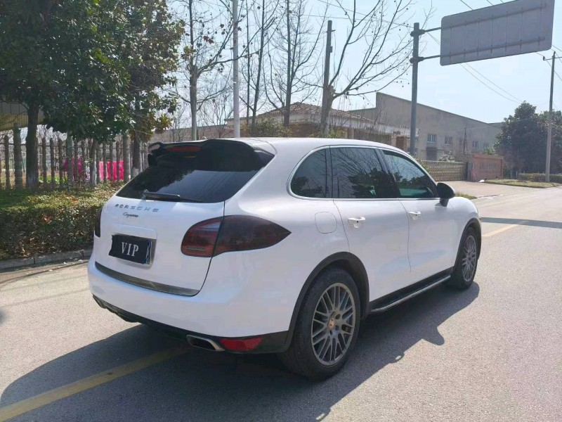 徐州12年保时捷卡宴3