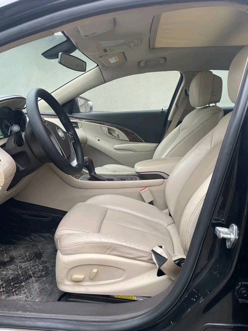 枣庄15年别克君越6