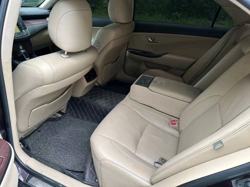 济南10年丰田皇冠4