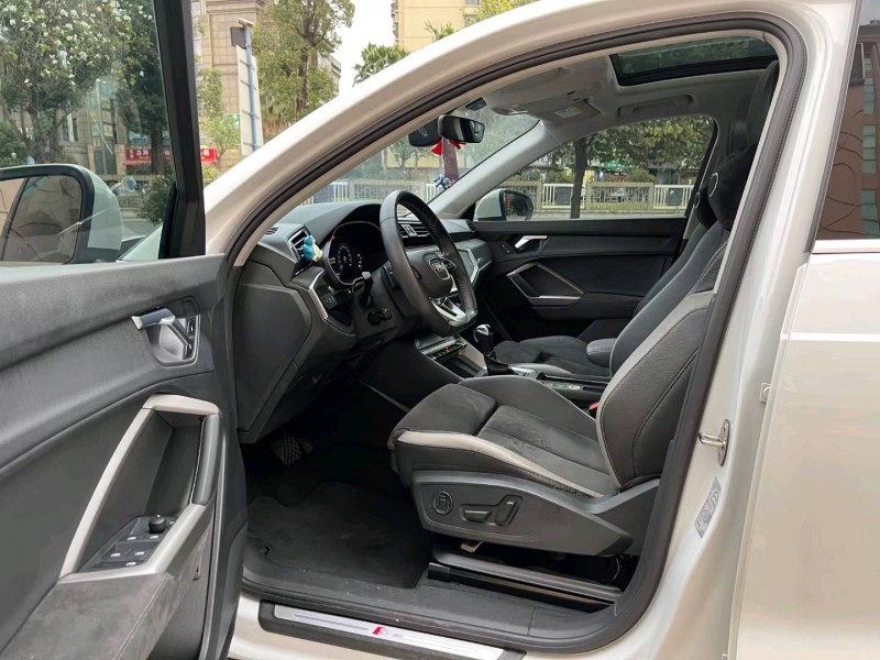 佛山21年奥迪Q36