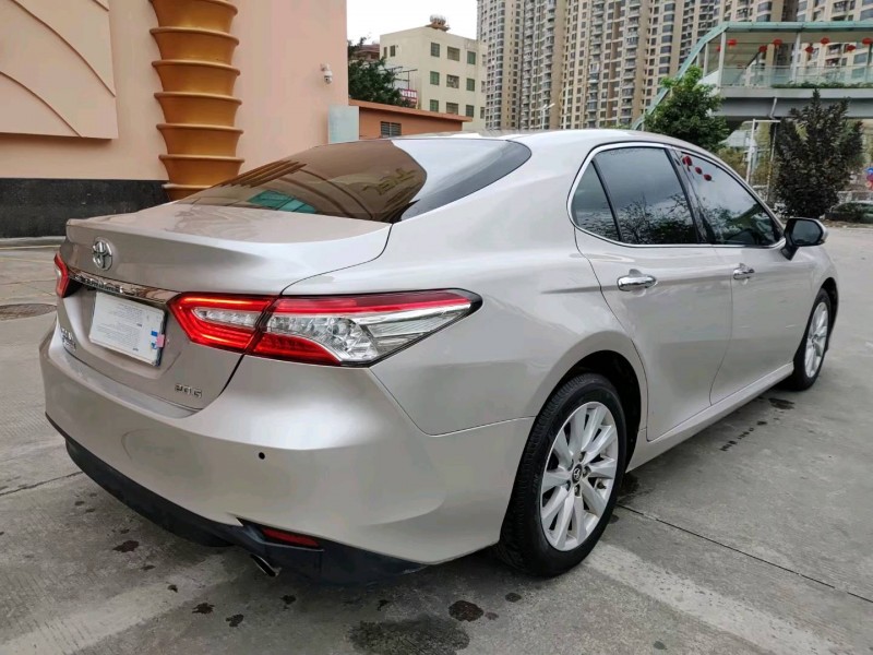 佛山18年丰田凯美瑞5