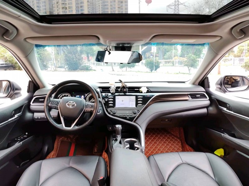 佛山18年丰田凯美瑞7