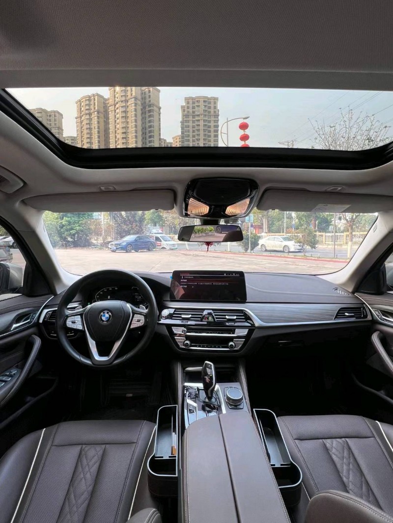 佛山21年宝马5系8