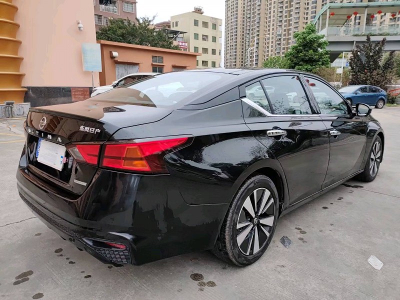 佛山21年日产天籁4