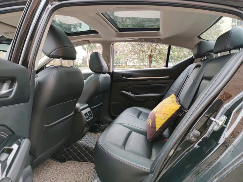 佛山21年日产天籁7