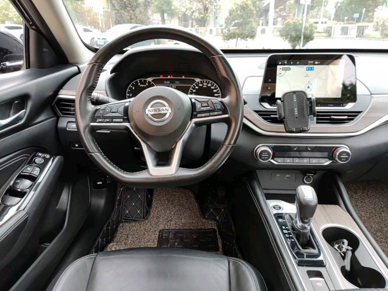 佛山21年日产天籁9