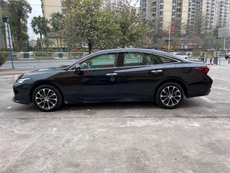 佛山23年丰田亚洲龙3