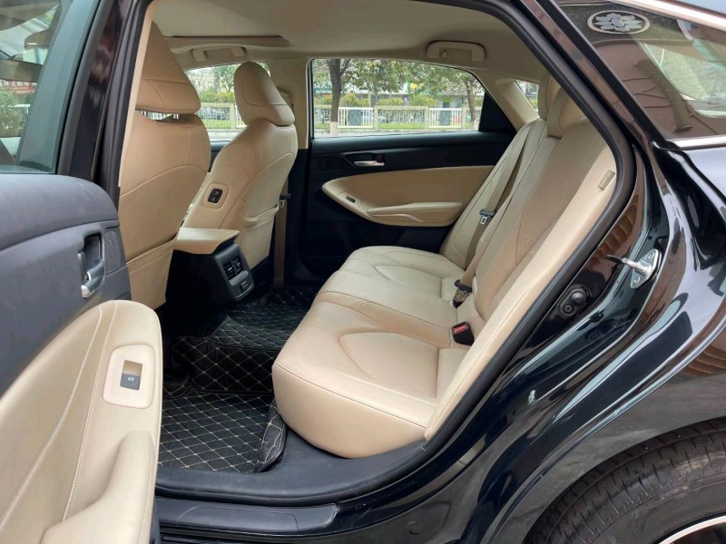 佛山23年丰田亚洲龙7