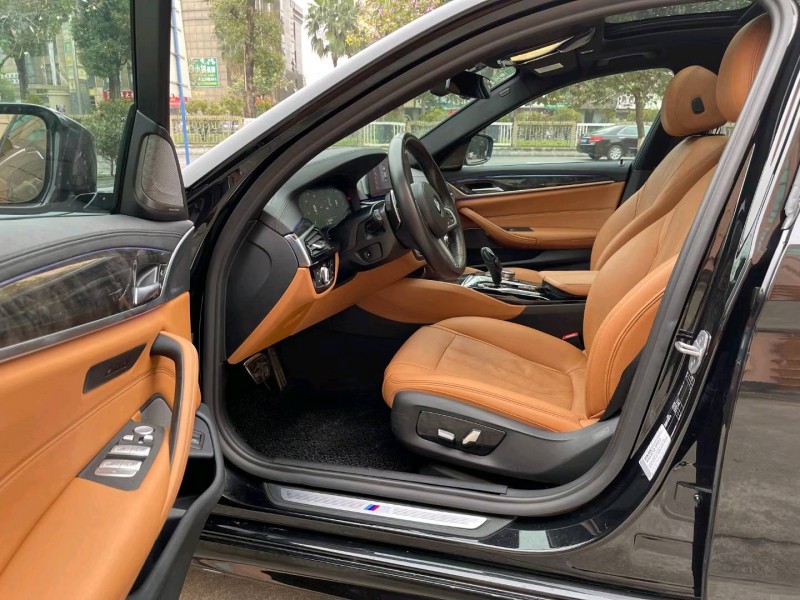 佛山19年宝马5系5