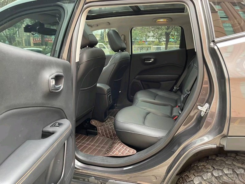 佛山20年Jeep指南者7