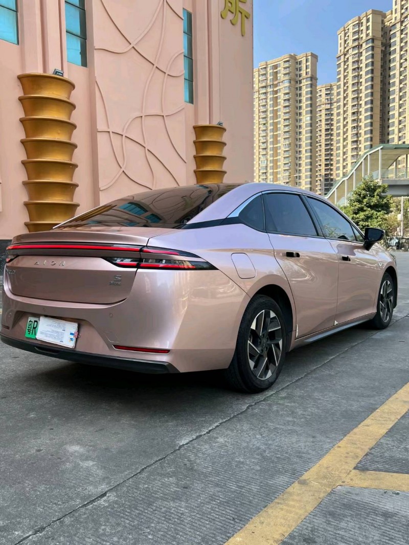 佛山22年传祺埃安S6