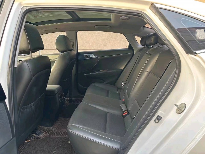 济南16年现代名图5