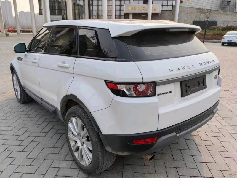 枣庄15年路虎揽胜极光(进口)9