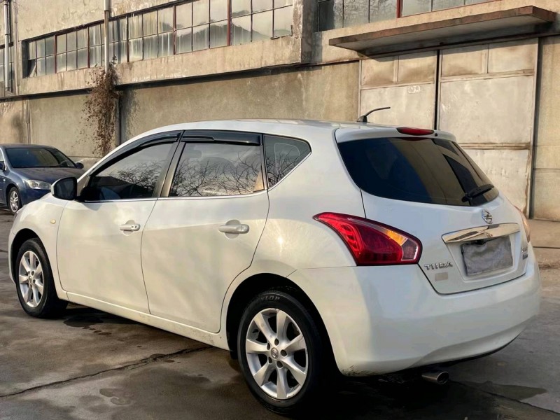 济南16年日产骐达8