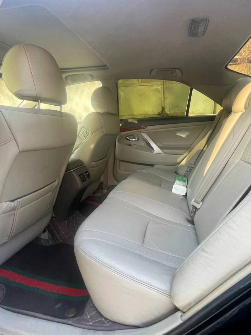 济南09年丰田凯美瑞4