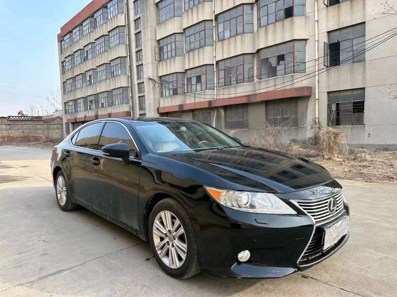济南13年雷克萨斯ES2