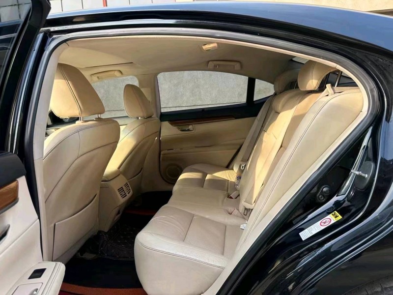 济南13年雷克萨斯ES4