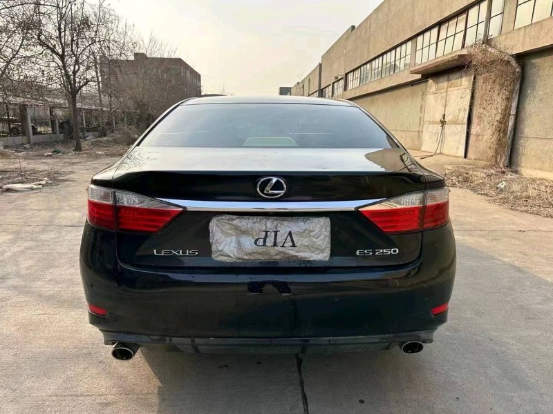 济南13年雷克萨斯ES9