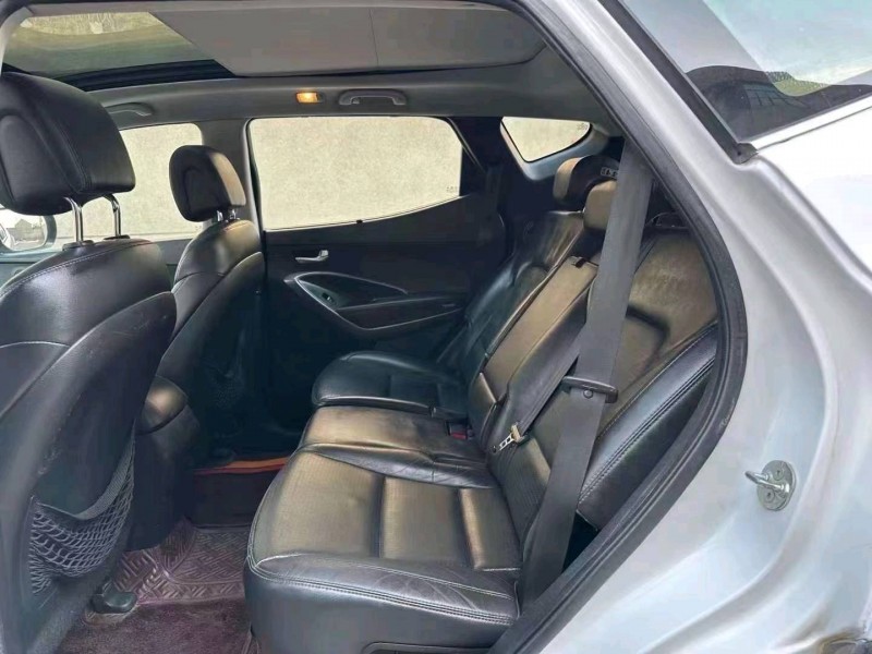 济南14年现代新胜达5