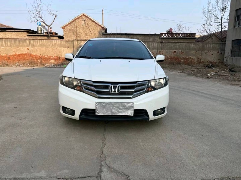 济南13年本田锋范1