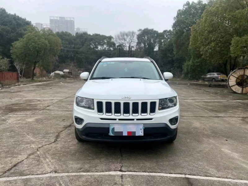 枣庄15年Jeep指南者1