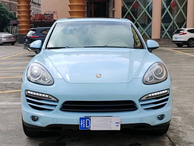 佛山11年保时捷卡宴1