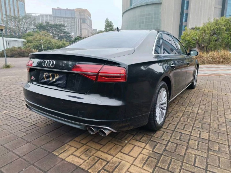 深圳16年奥迪A8L4
