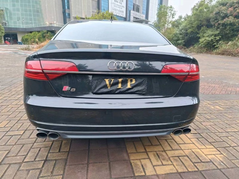 深圳16年奥迪A8L8