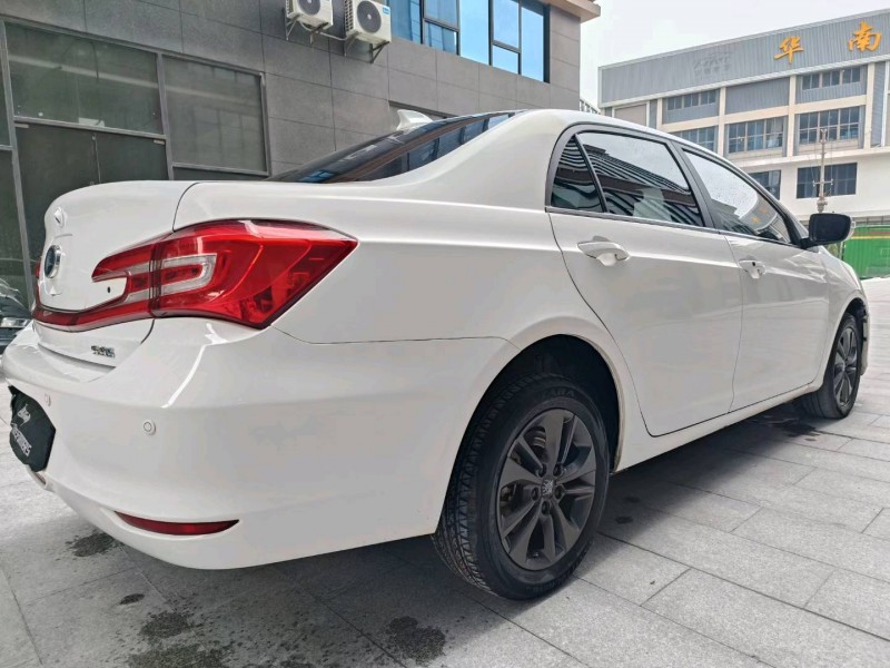 深圳17年比亚迪秦4