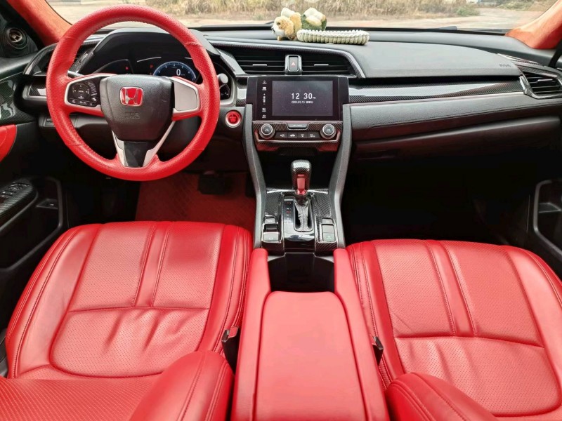 深圳19年本田思域4