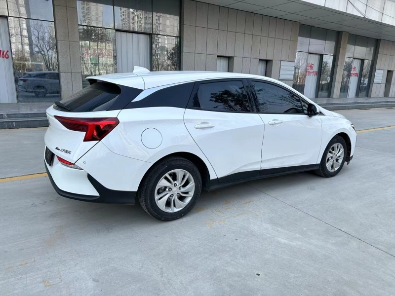 济宁21年别克微蓝4