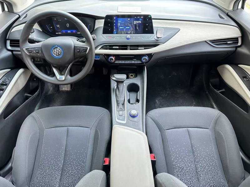 济宁21年别克微蓝7