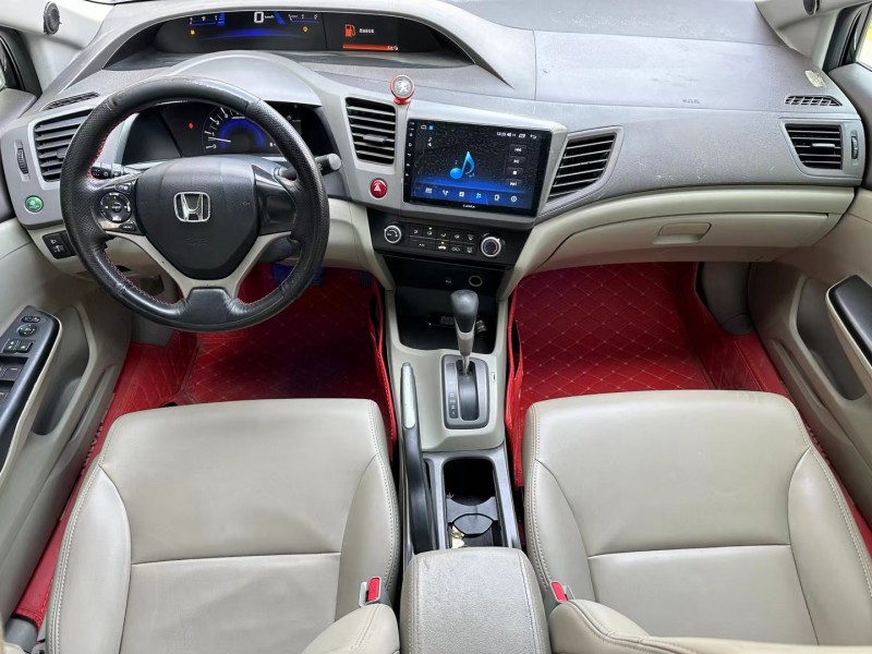 济宁12年本田思域7