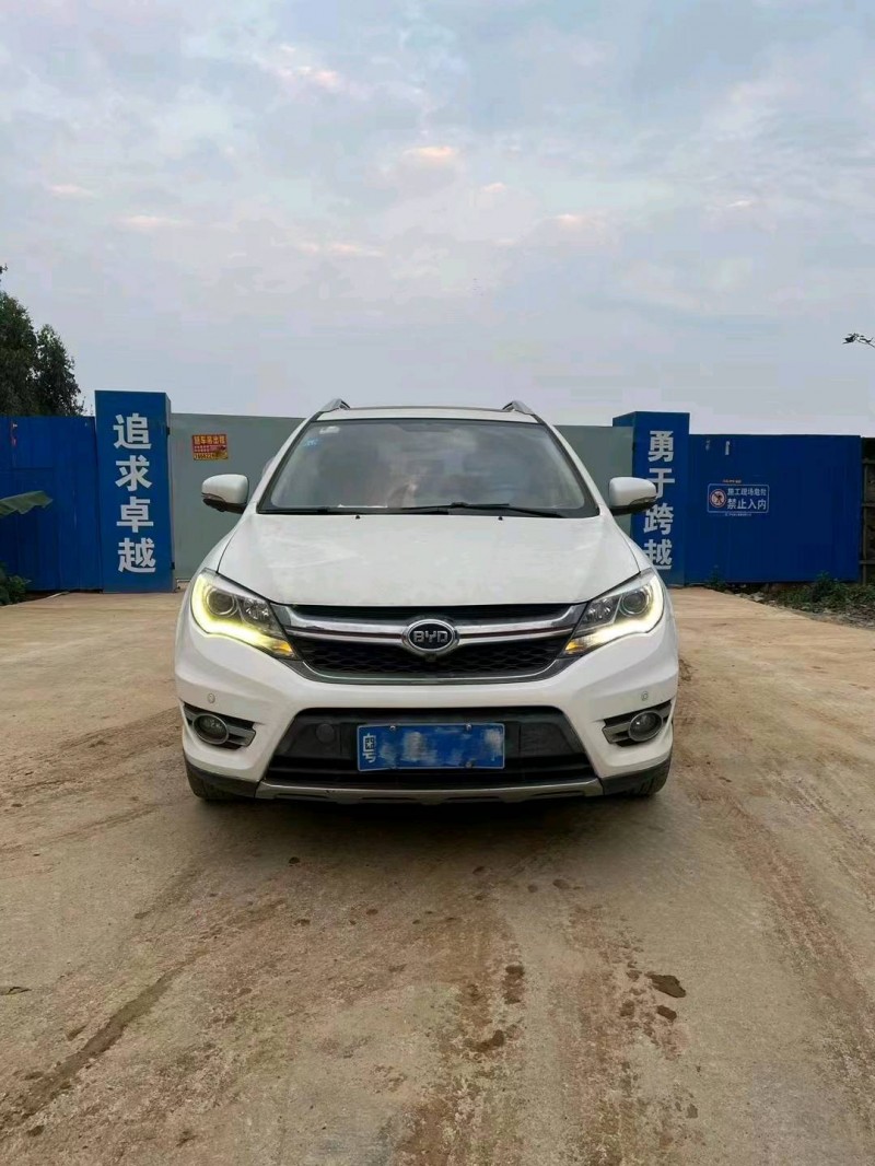 珠海17年比亚迪S71