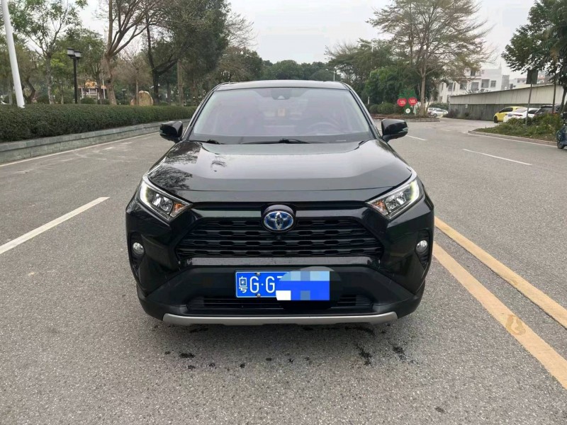 汕头22年丰田RAV4荣放1