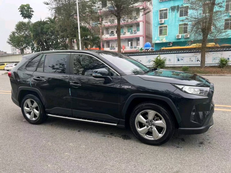 汕头22年丰田RAV4荣放2