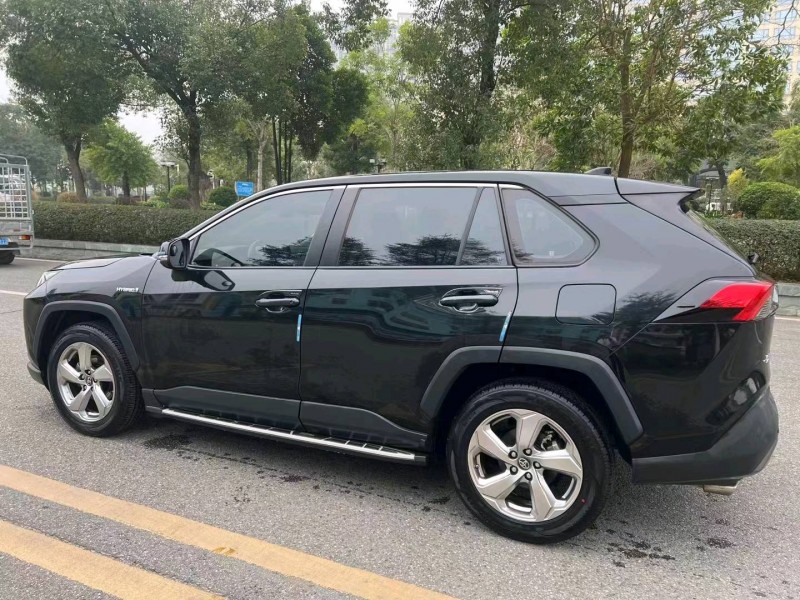 汕头22年丰田RAV4荣放6