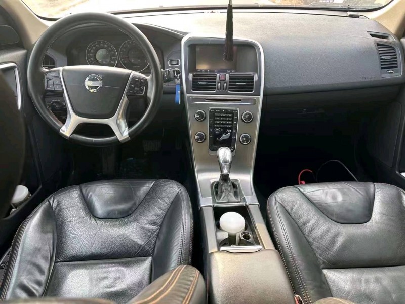 枣庄13年沃尔沃XC607