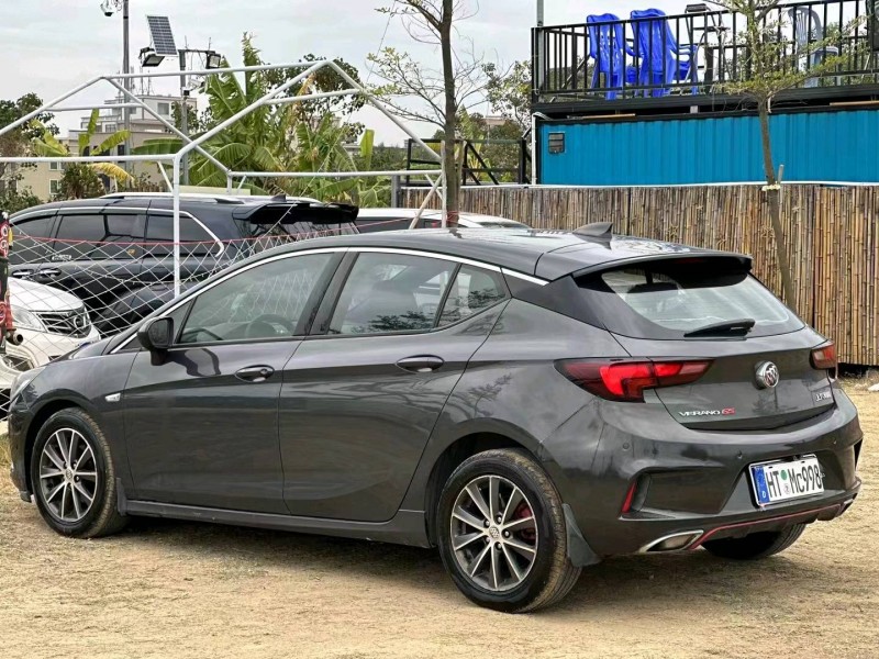 汕头18年别克威朗7