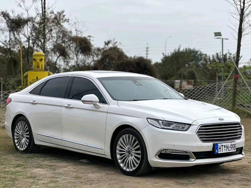 汕头17年福特金牛座2