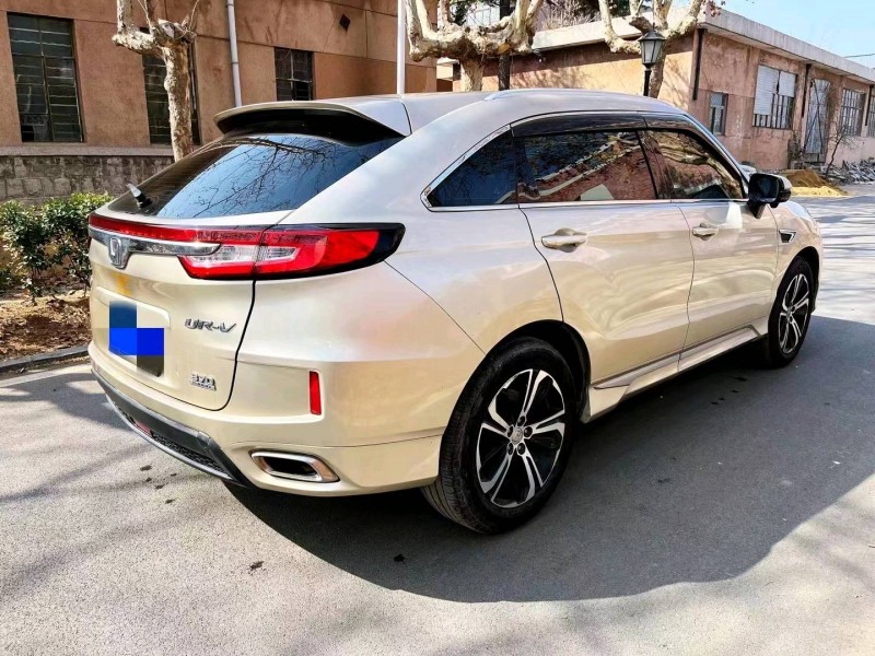 东营17年本田URV4