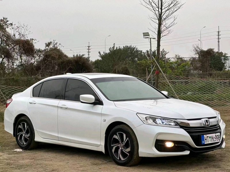 汕头18年本田雅阁2