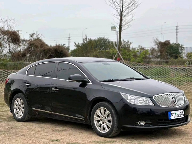 汕头13年别克君越2